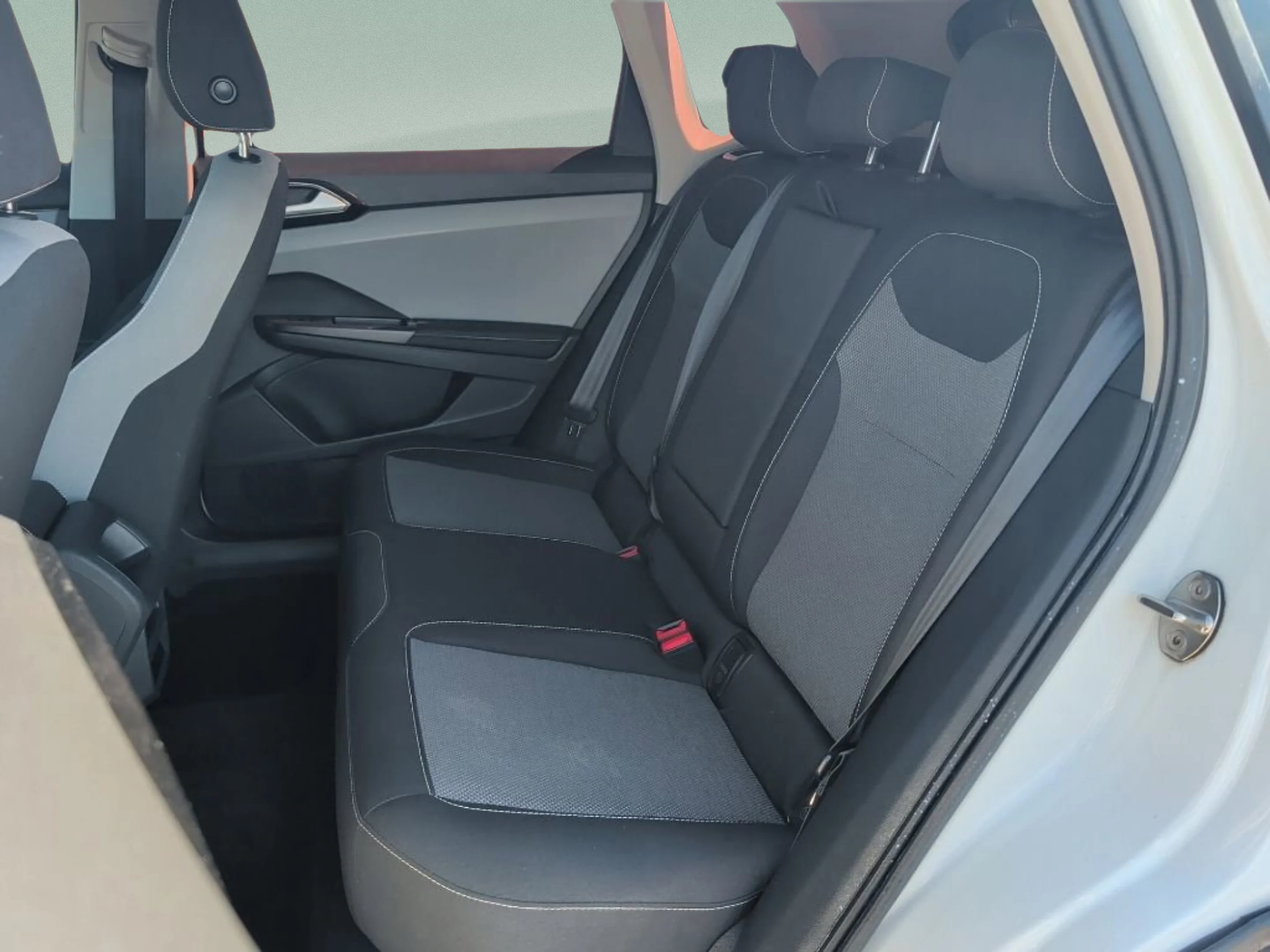 Used 2024 Pure White Volkswagen S image 13