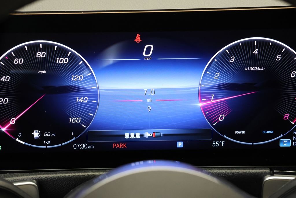 Used 2026 Night Black Mercedes-Benz GLB 250 image 23
