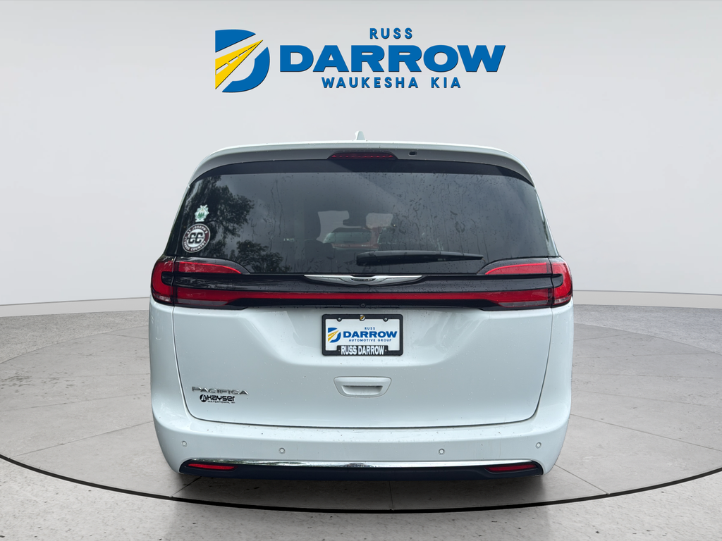 Used 2021 White Chrysler Touring L image 4