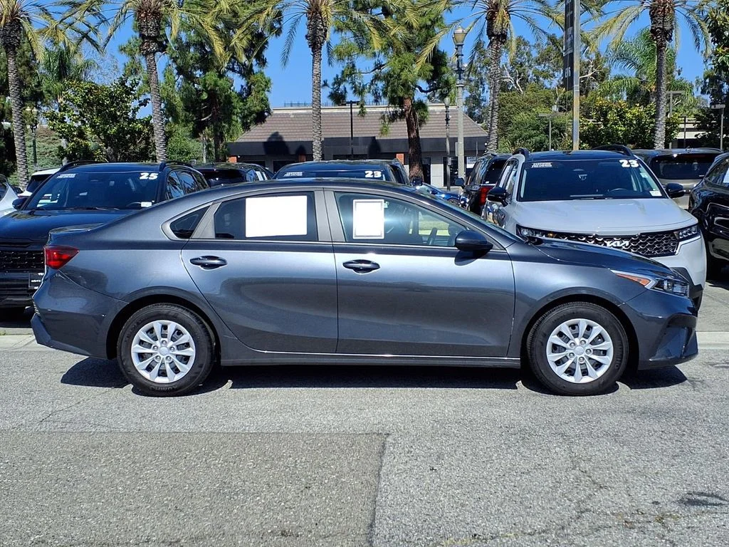 Certified Used 2024 Gray Kia LX image 4