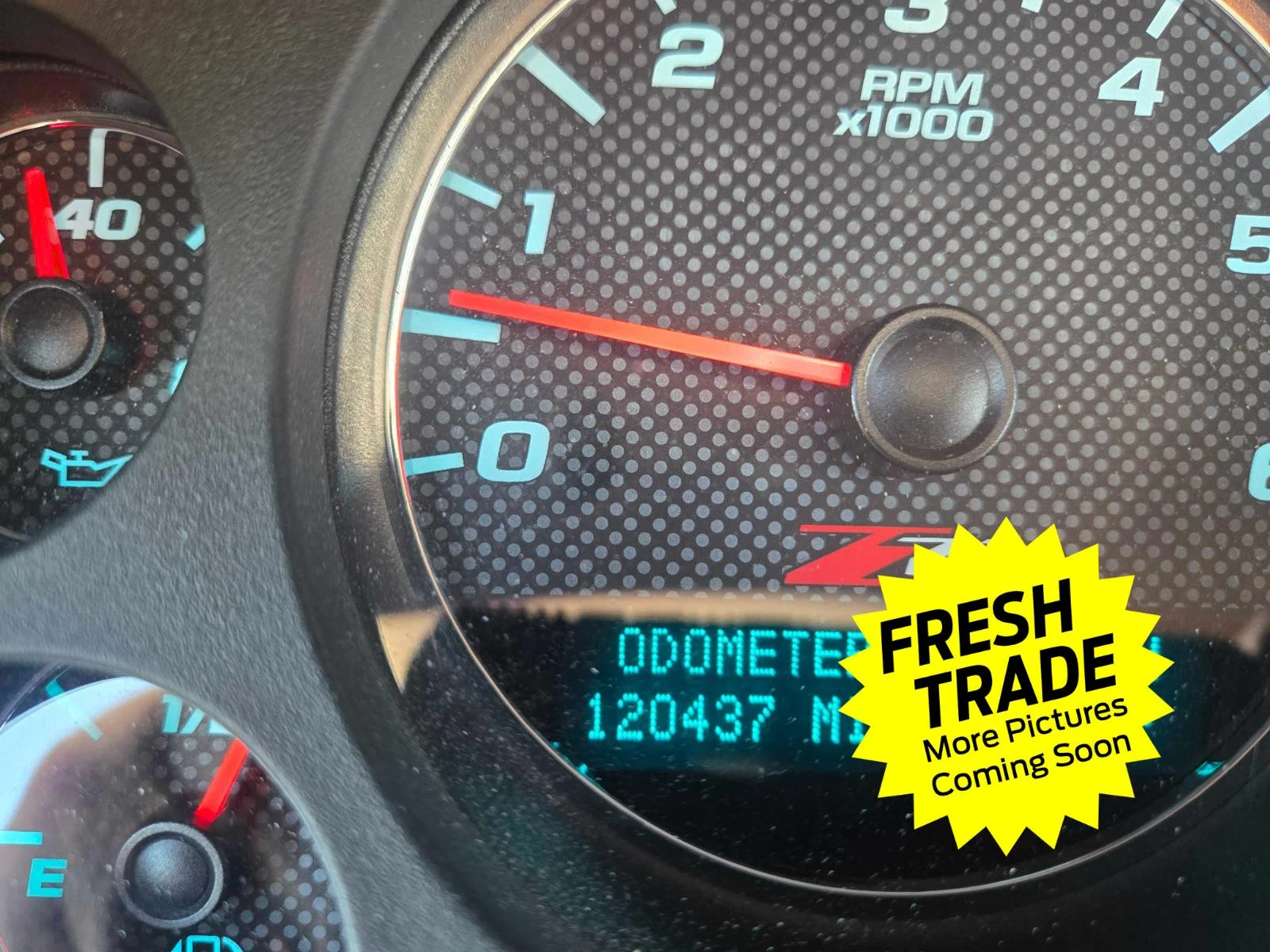 Used 2010 Black Chevrolet LT image 12