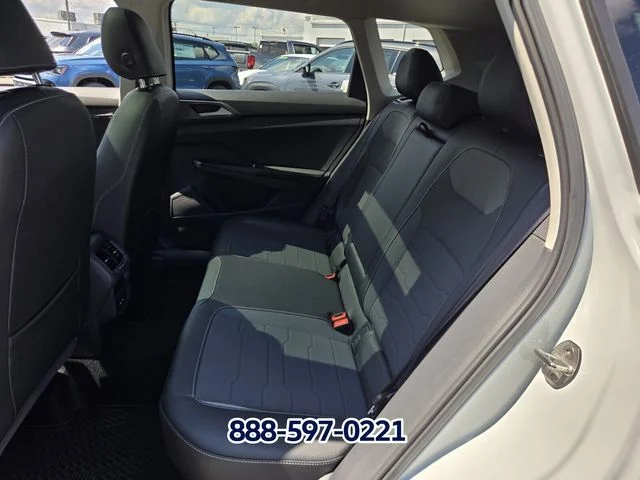 2026 Volkswagen Taos SE Black - Photo 8