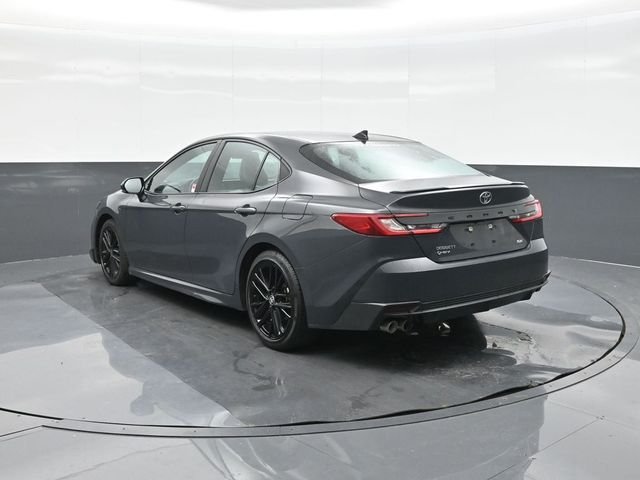 Used 2025  Toyota SE image 8