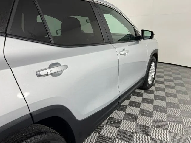 2022 GMC Terrain SLE - Photo 9
