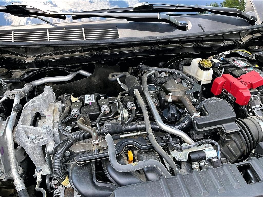 Used 2025 Gray Nissan SV image 32