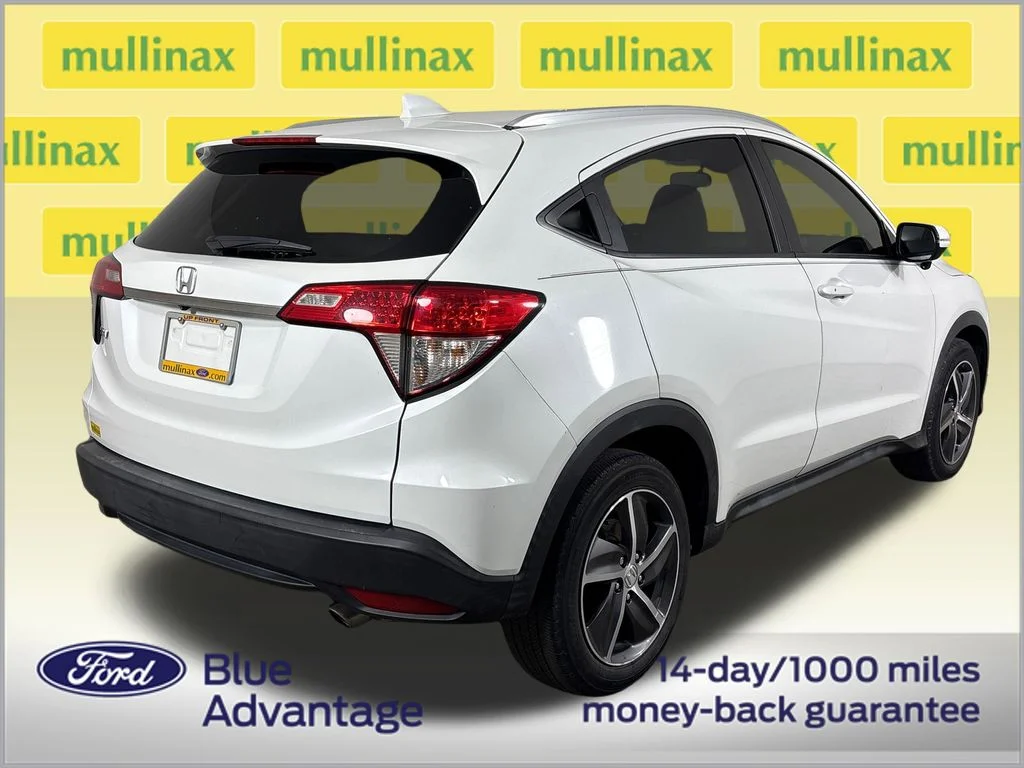 Certified Used 2022 White Honda EX image 4