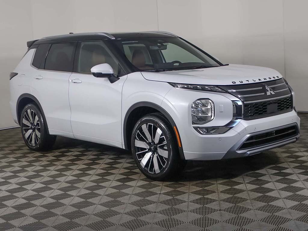 New 2026 White Mitsubishi SEL image 2