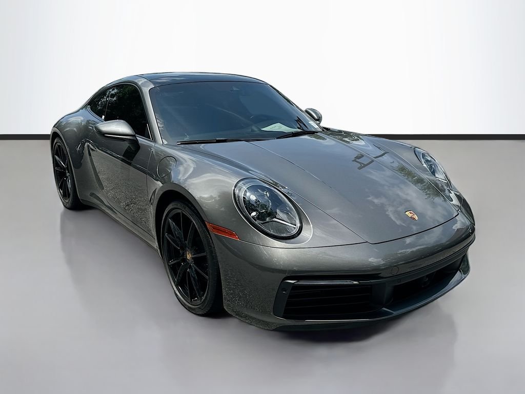 Used 2020  Porsche  image 3