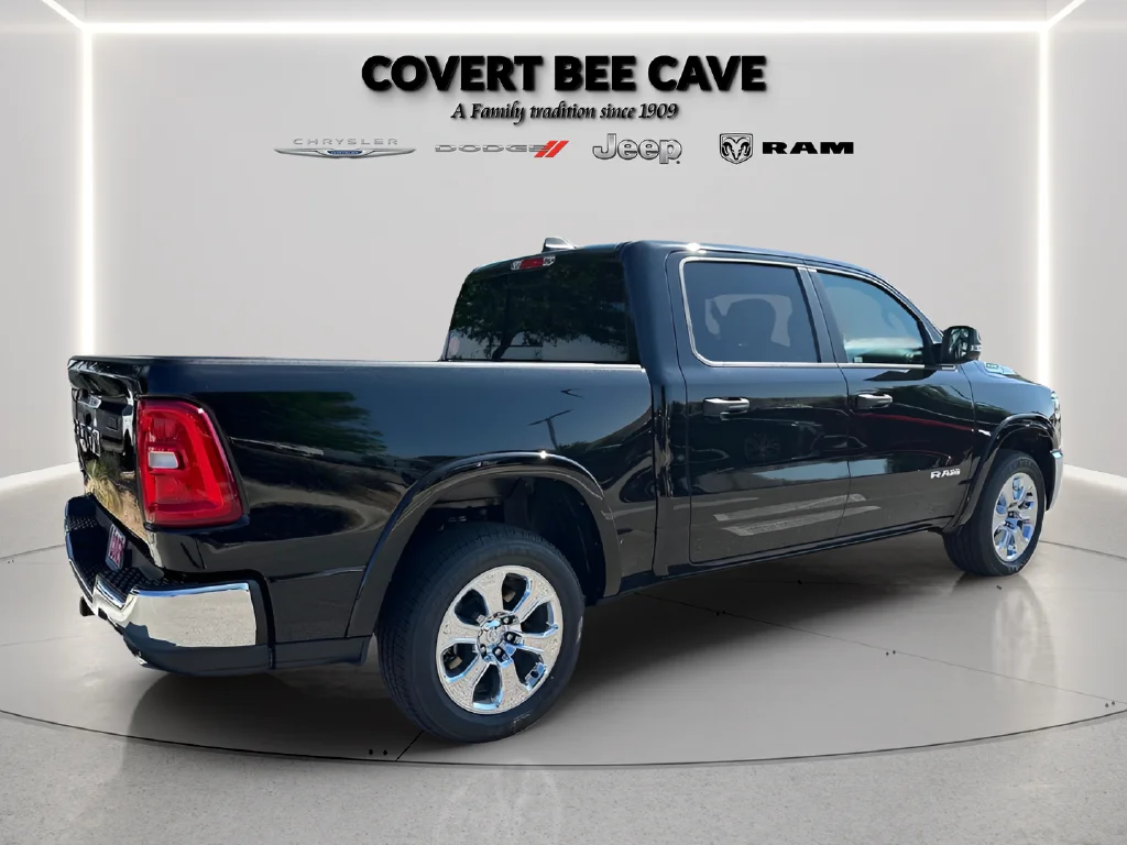 New 2026 Diamond Black Crystal Pearl-Coat Exterior Paint RAM Big Horn/Lone Star image 14