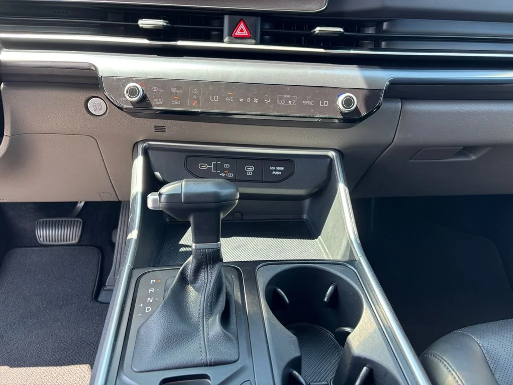 Used 2025 Blue Kia LXS image 12
