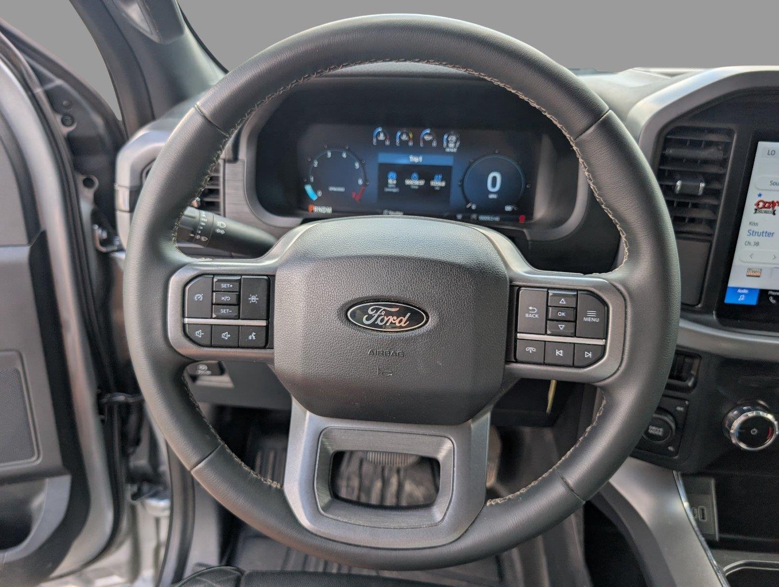 Used 2026 Iconic Silver Ford XLT image 27