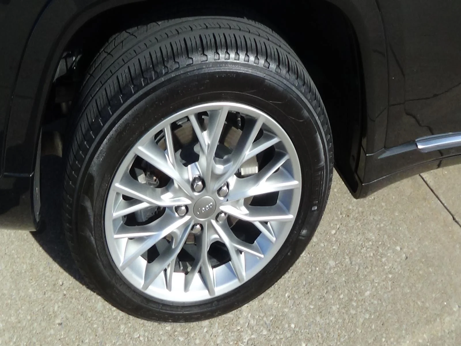 Used 2024 Rocky Mountain Pearl Coat (pfj) Jeep Summit image 11