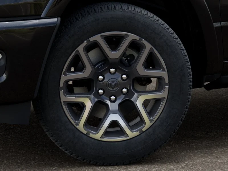 New 2026 Diamond Black Crystal Pearl-Coat Exterior Paint RAM Laramie image 35