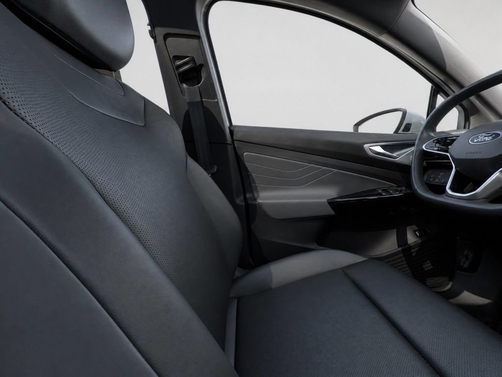Certified Used 2023 Opal White Pearl Volkswagen Pro S image 22