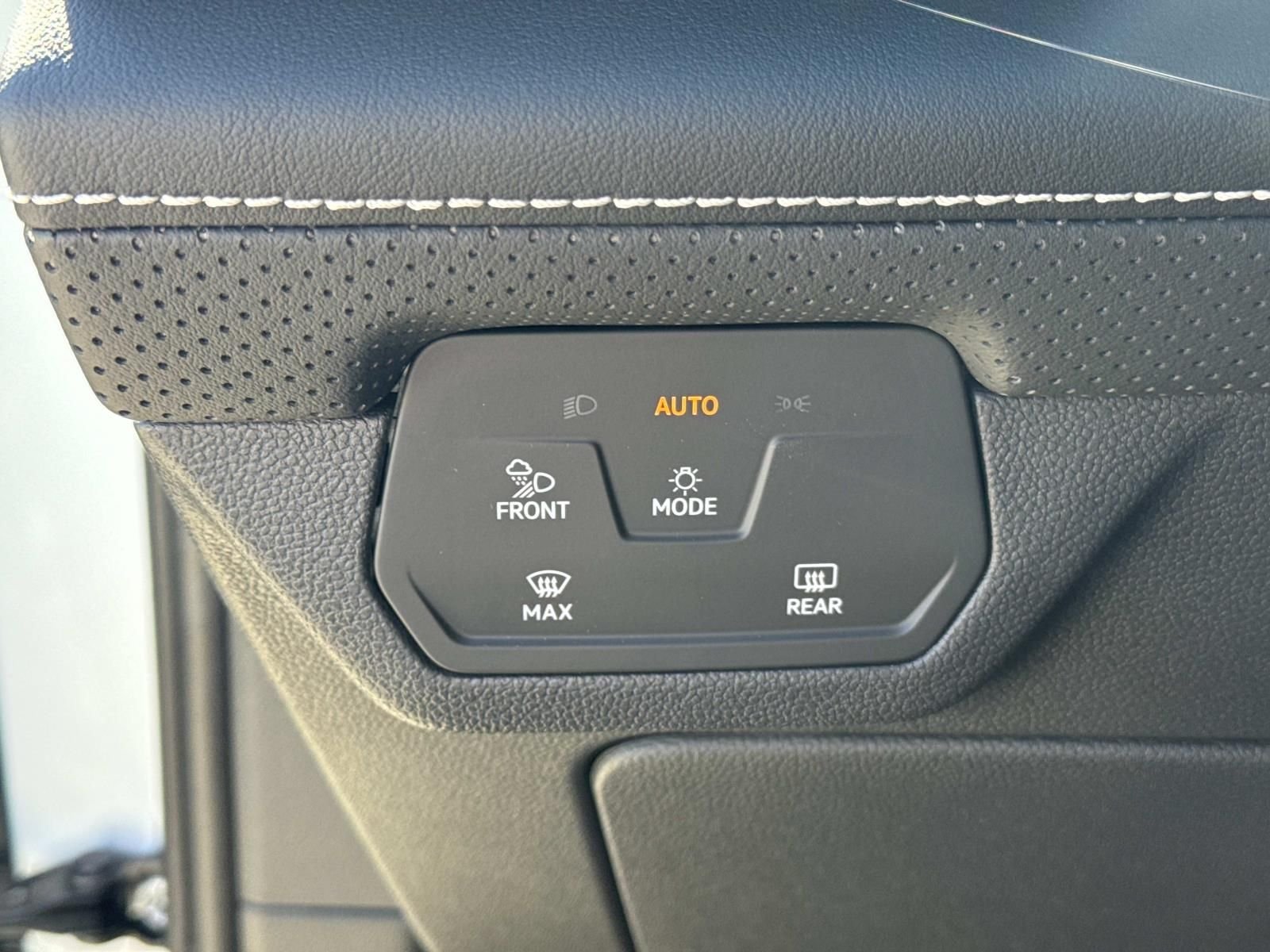 2026 Volkswagen Atlas SE w/Tech - Photo 14