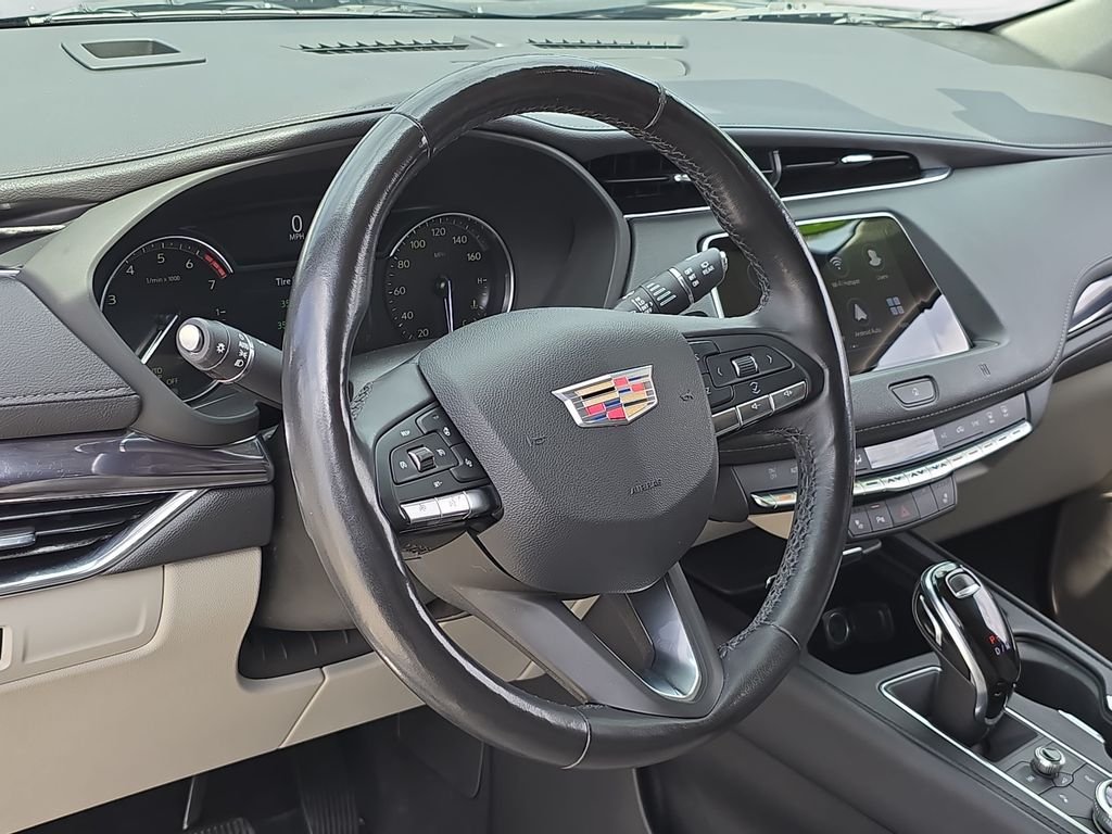 Used 2020 Black Cadillac Luxury image 18