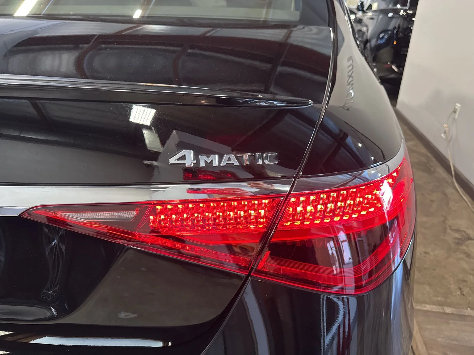 Used 2022 Black Mercedes-Benz S 580 image 21