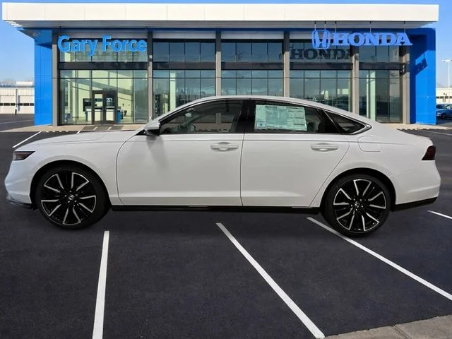 New 2026 Platinum White Pearl Honda Touring image 2