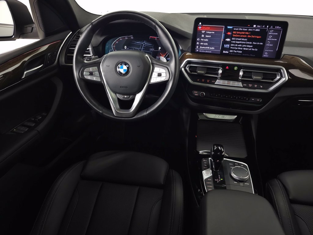 Used 2023 White BMW xDrive30i image 19