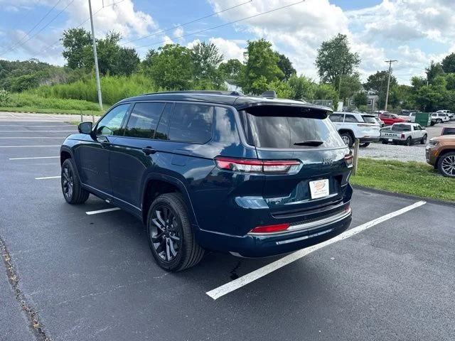 New 2026 Fathom Blue Pearl-Coat Exterior Paint Jeep Limited image 5
