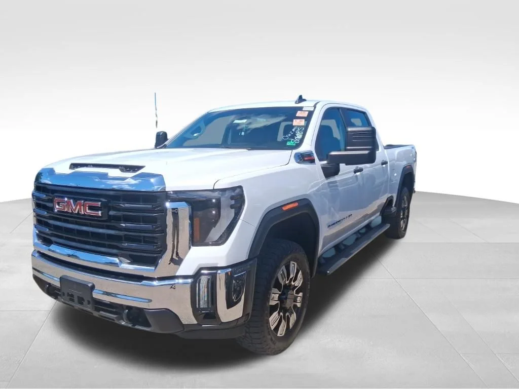 Used 2025 White GMC Pro image 3