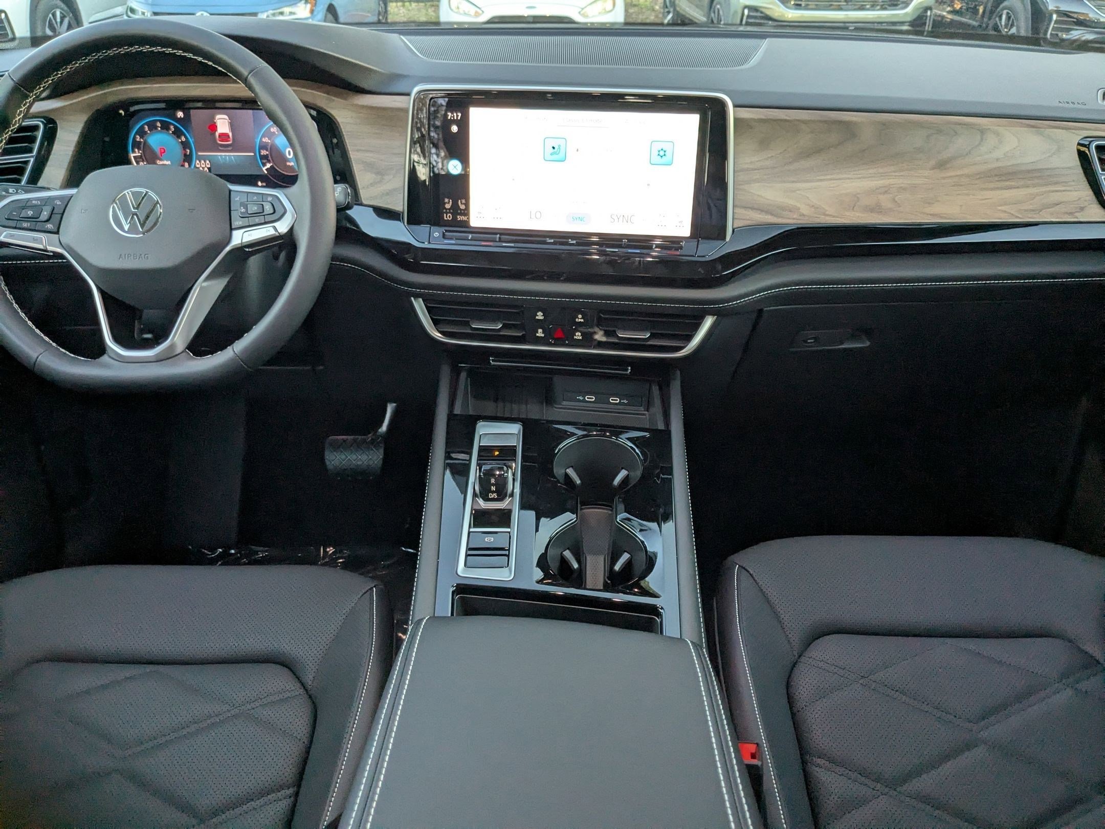 2026 Volkswagen Atlas SE w/Tech - Photo 16