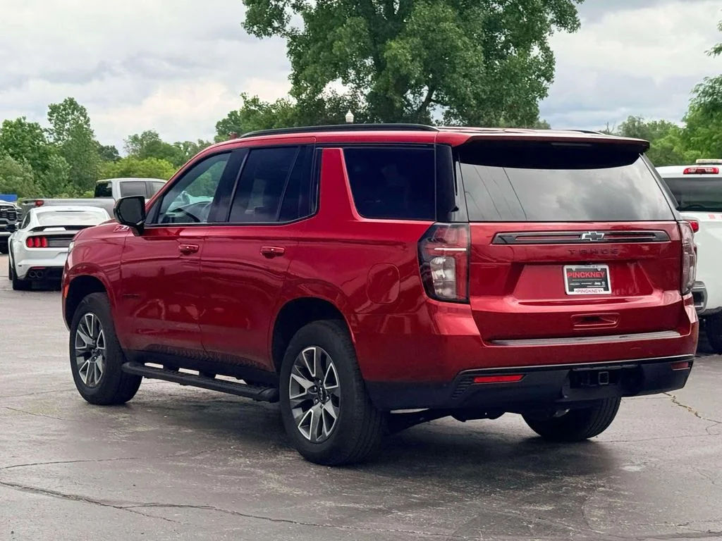 Used 2024 Red Chevrolet Z71 image 9