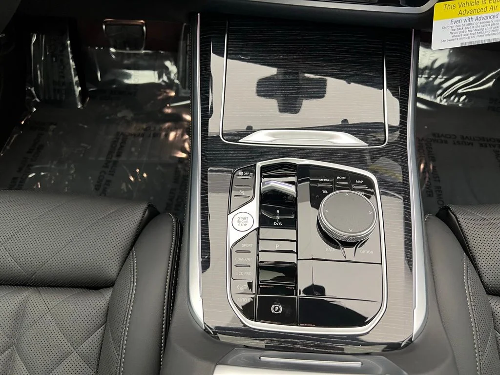 New 2026 Dravit Grey Metallic BMW xDrive40i image 11