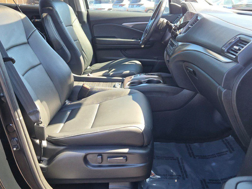 Used 2022  Honda Special Edition image 6