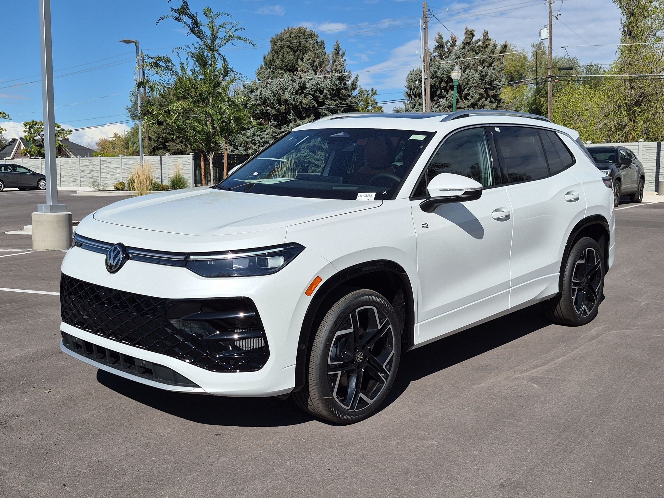 New 2026 Opal White Pearl Volkswagen SEL R-Line Turbo image 8