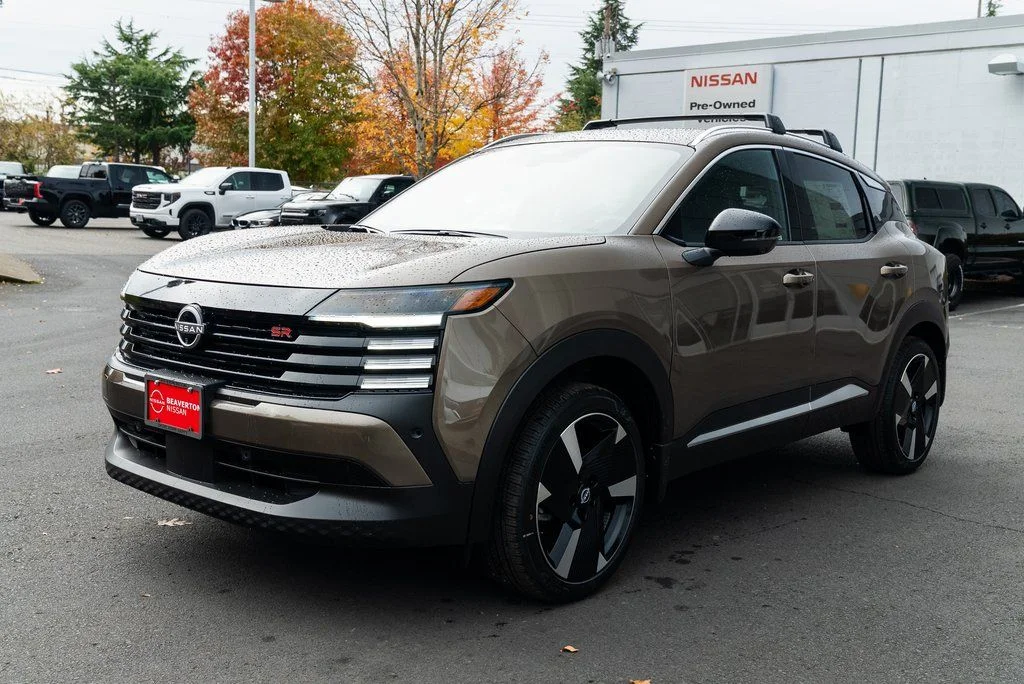 New 2026 Canyon Bronze Metallic Nissan SR image 3