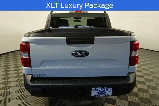 New 2026 Oxford White Ford XLT image 4