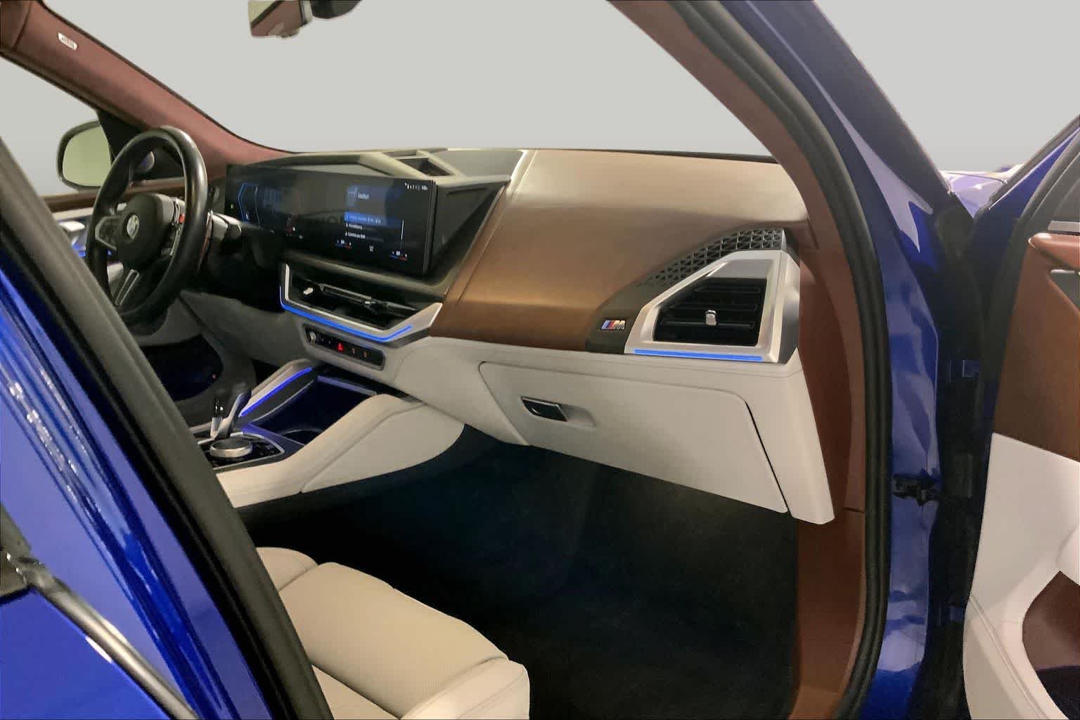 Used 2023 Marina Bay Blue Metallic BMW  image 18