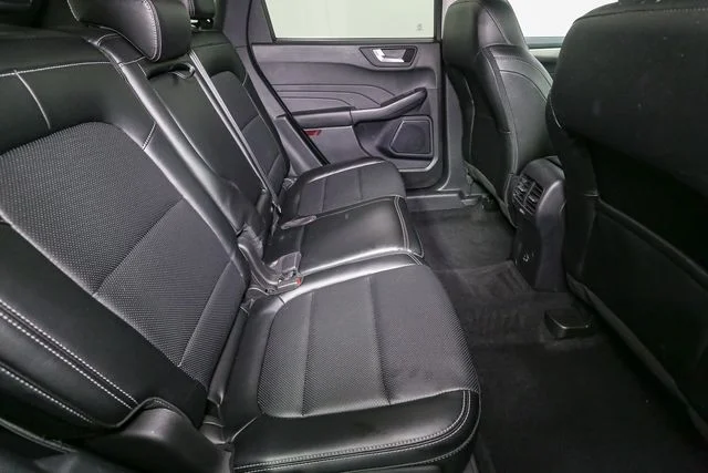 Used 2022 Blue Ford SEL image 19