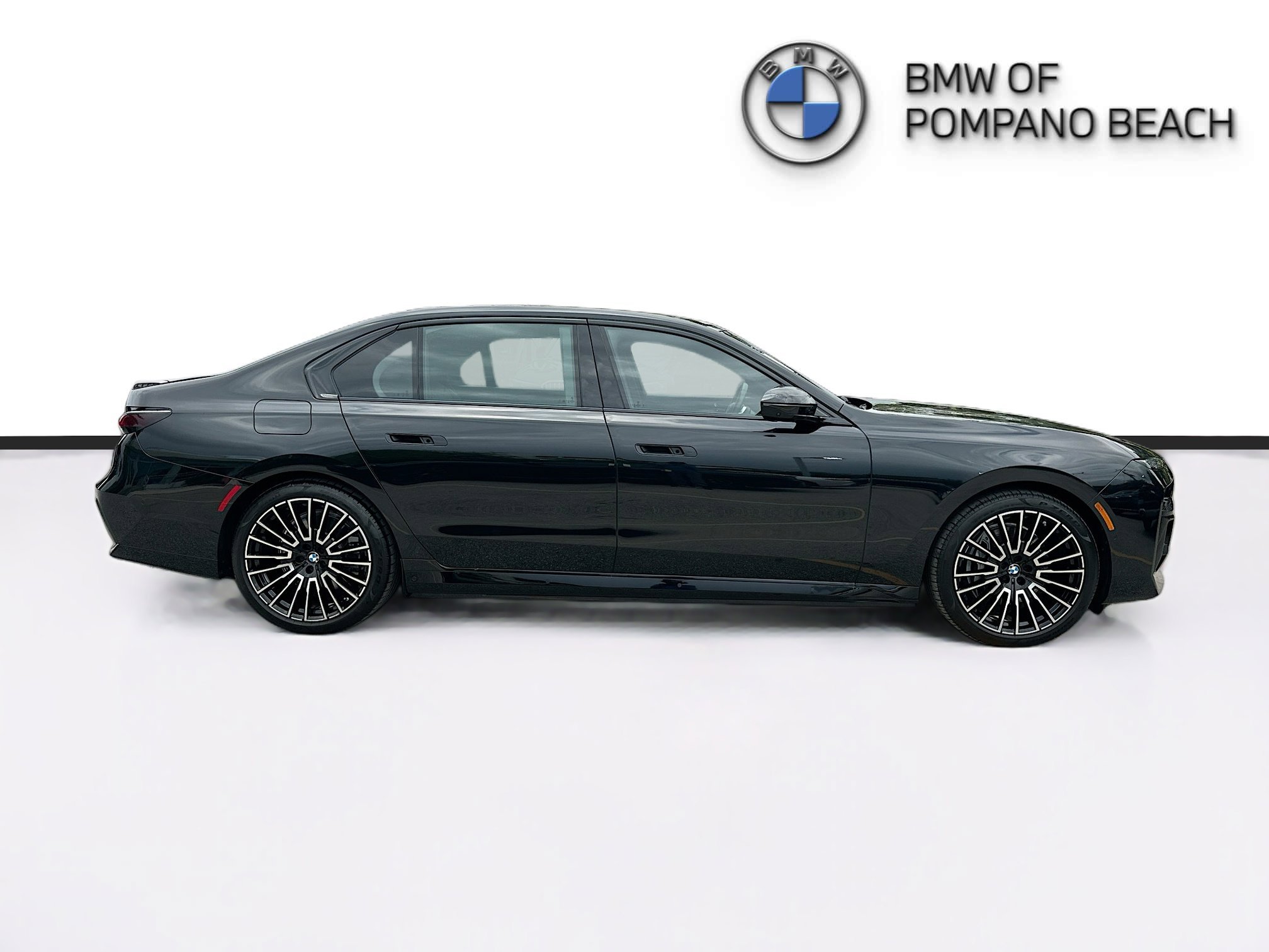 Certified Used 2024 Black Sapphire Metallic BMW xDrive60 image 8