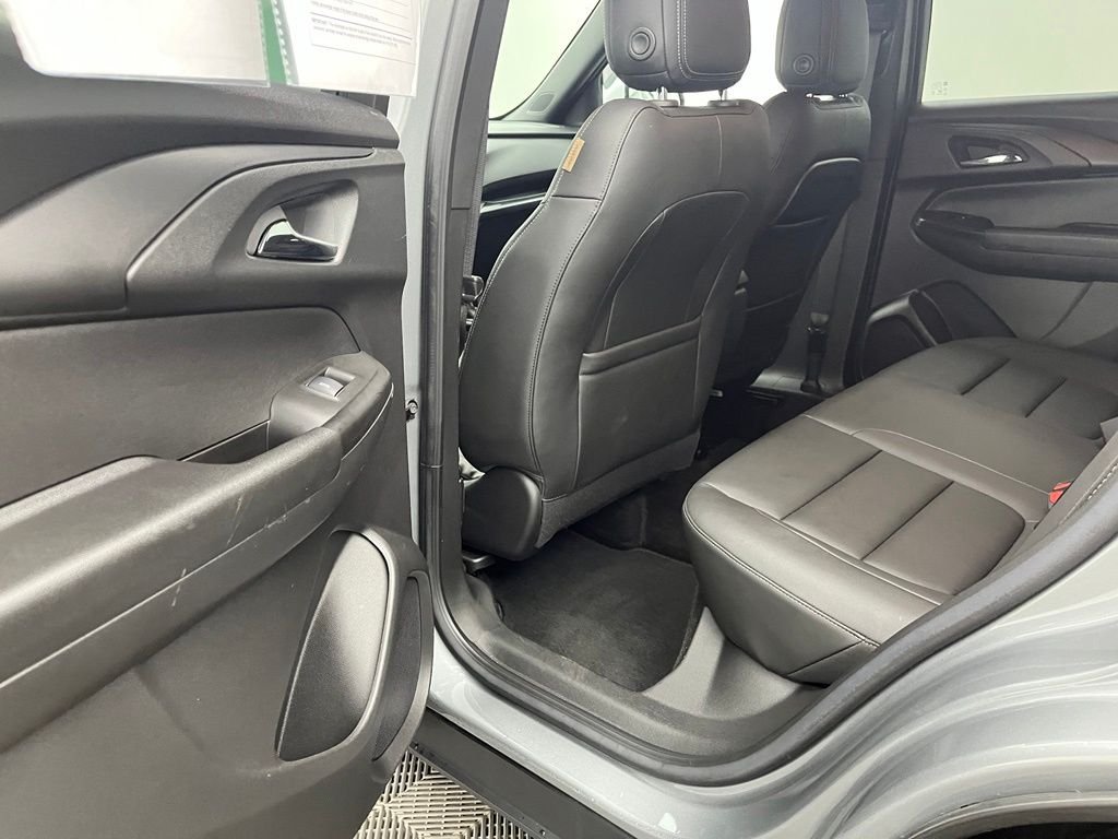 Used 2023 Gray Chevrolet ACTIV image 37