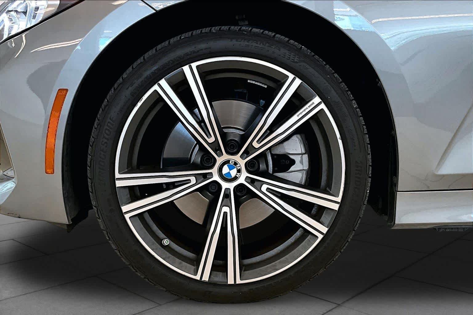 Used 2024 Skyscraper Grey Metallic BMW 330i image 9