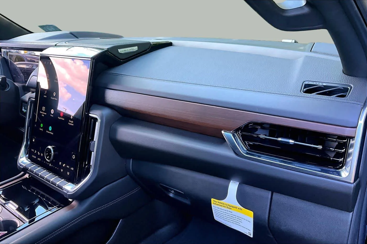 Used 2026 Onyx Black GMC Denali image 18