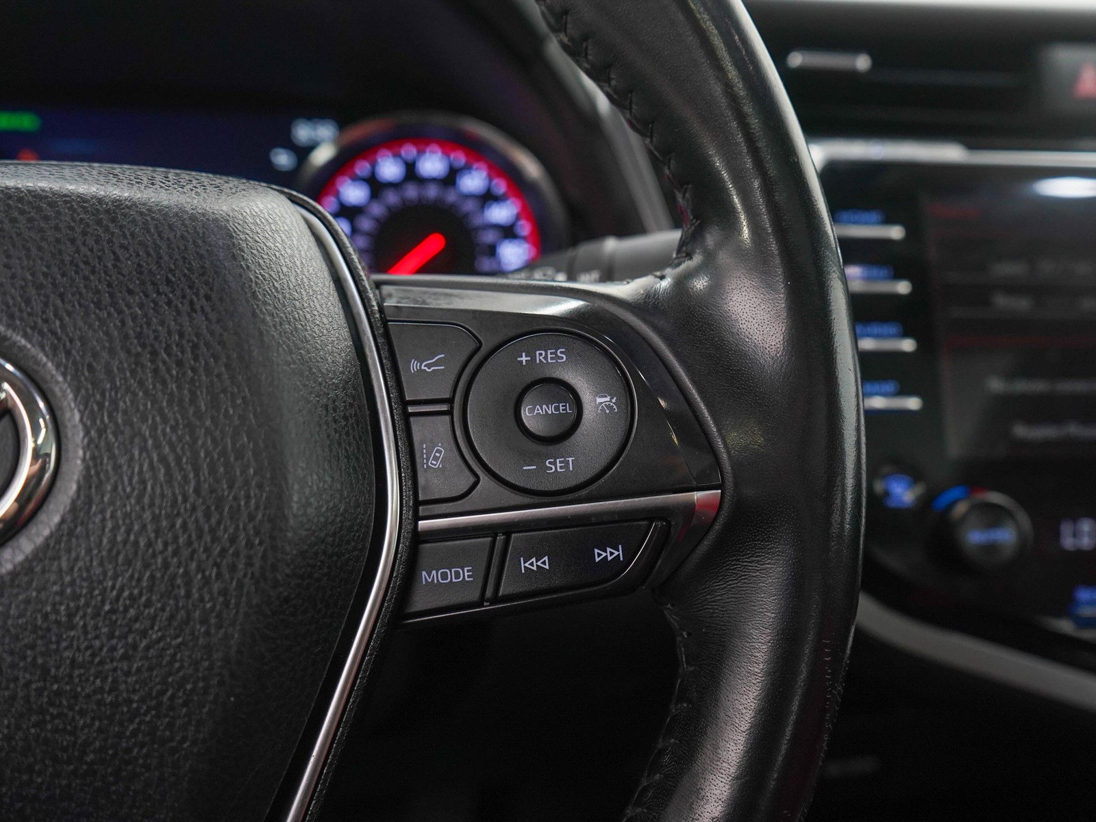 Used 2019 Midnight Black Metallic Toyota Xse image 24