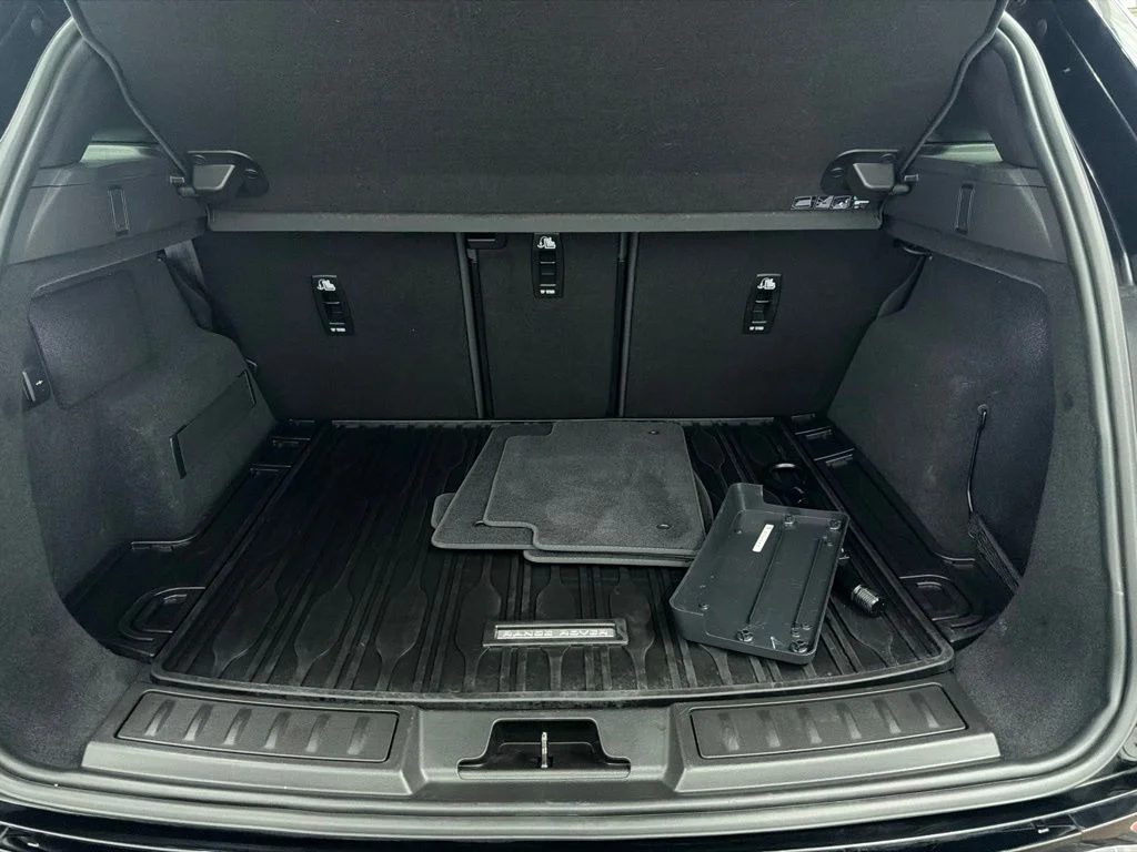 Used 2023 Black Land Rover SE image 23