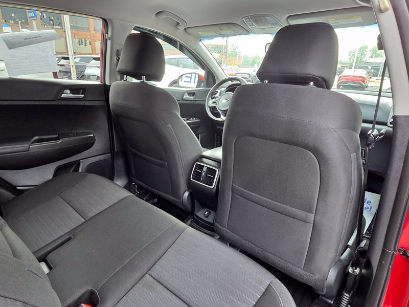Used 2018 Red Kia LX image 16