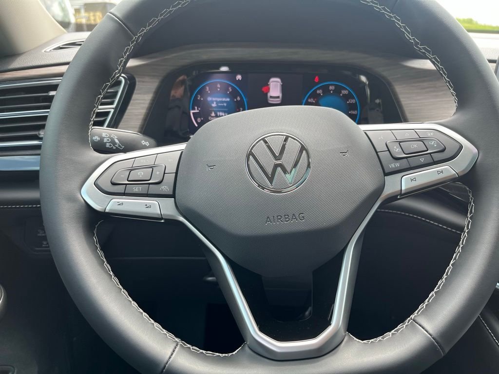 New 2026 Green Volkswagen 2.0T SEL image 19