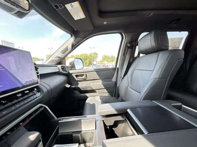 New 2026 Wind Chill Pearl <sup>1</sup> Toyota Tundra Platinum image 46