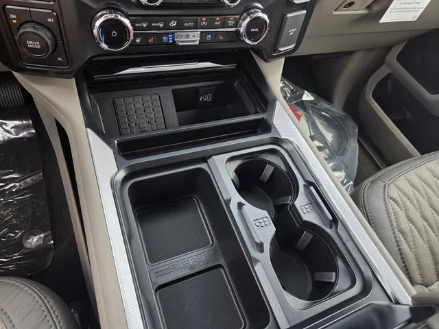 New 2026 Star White Metallic Tri-Coat Ford F-350® Platinum® image 31