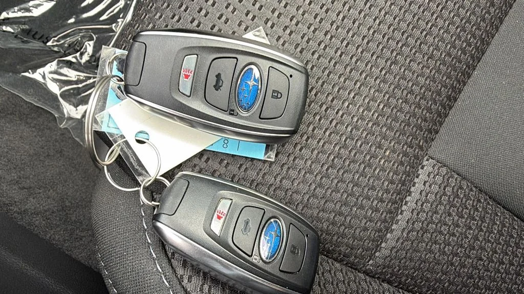 Used 2025 Crystal White Pearl Subaru Premium image 29