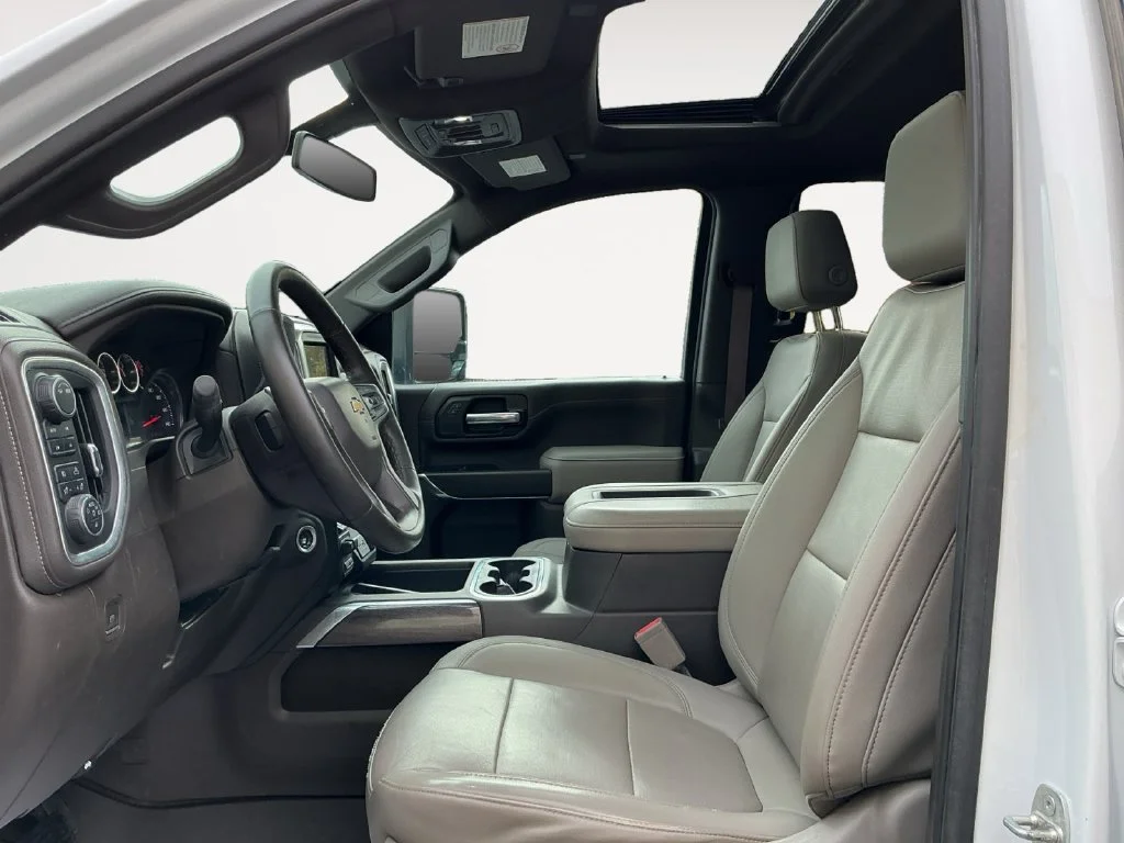 Used 2022 SUMMIT WHITE Chevrolet LTZ image 16