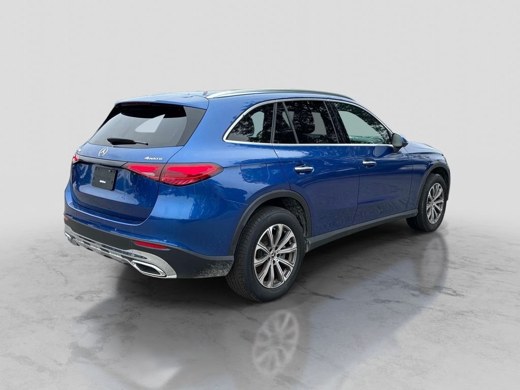 Used 2025  Mercedes-Benz GLC 300 image 7