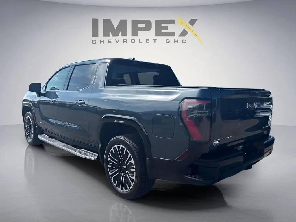 Used 2026 Deep Ocean Metallic GMC Denali Extended Range image 3