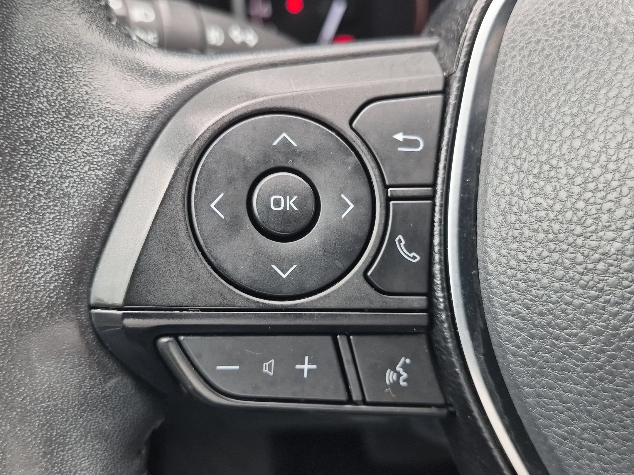 Used 2019 Silver Sky Metallic Toyota Limited AWD image 14