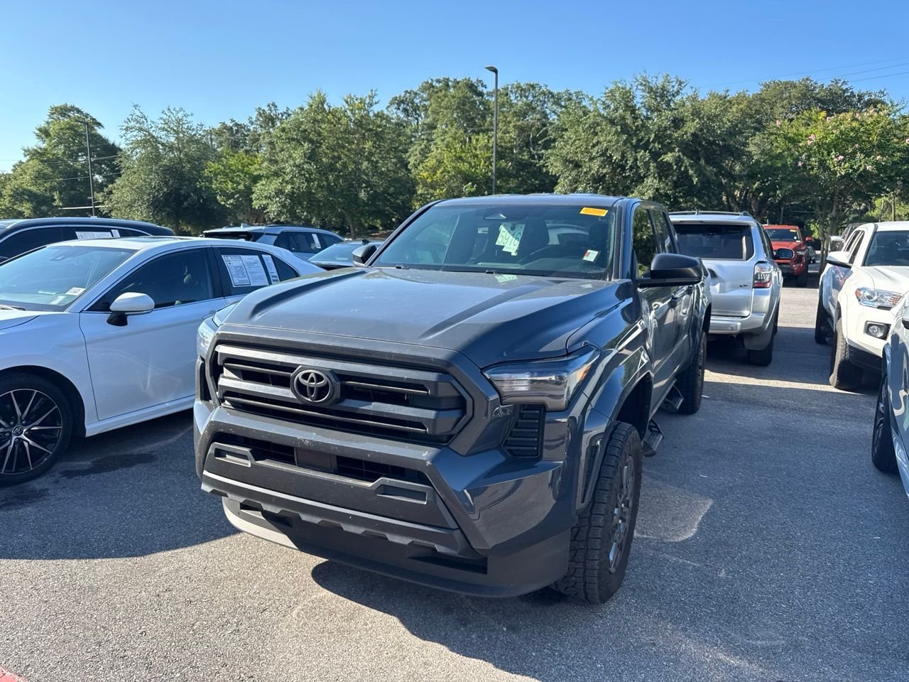 2024 Toyota Tacoma SR 4x4 Double Cab's photo